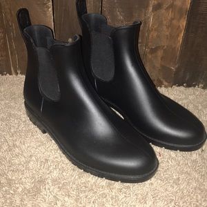 Ankle Rain Boots